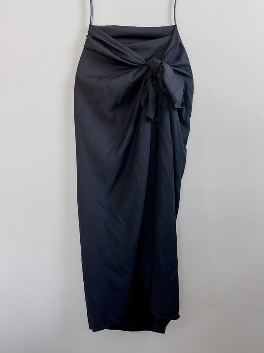Black Beach Sarong-0